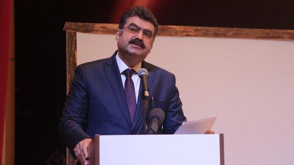 Erdem: ´Biz kimiz´ sorusunun cevabını merak edenler Çanakkale´ye bakmalıdır
